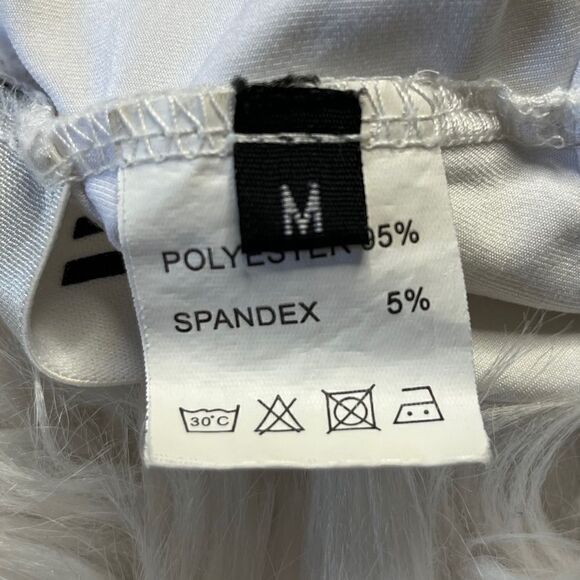 LF Cutout Sports Bra Crop Top White and Black Size Medium - Picture 4 of 4